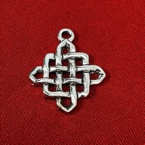 Antique Silver Tone Celtic Knot Charm‎ Pendant